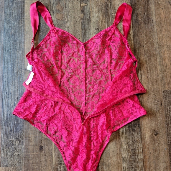 Vintage Gold Tag Victoria's Secret Red Lace Teddy Bodysuit - Picture 4 of 7